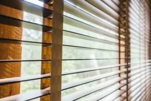 Vertical Blinds vs Horizontal Blinds