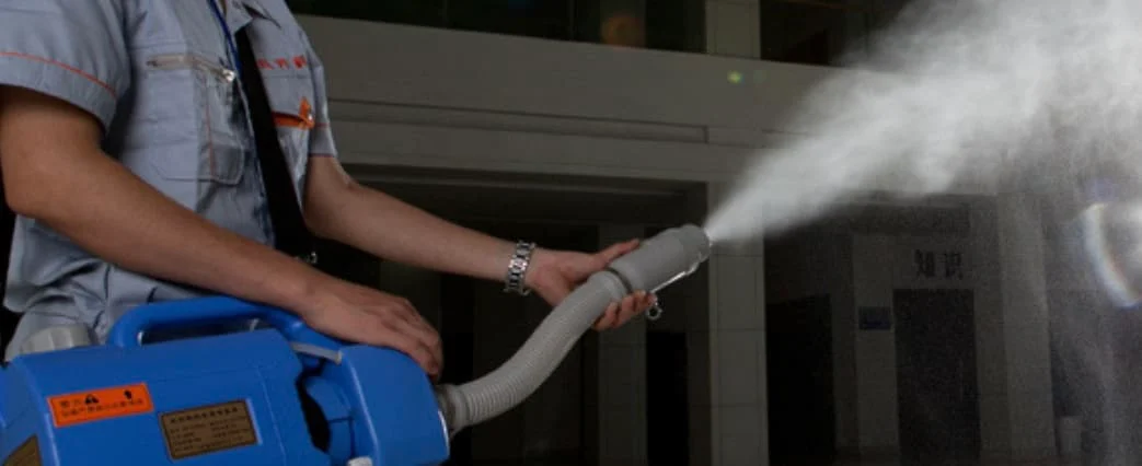 professional give service of air duct sanitizing and disinfecting