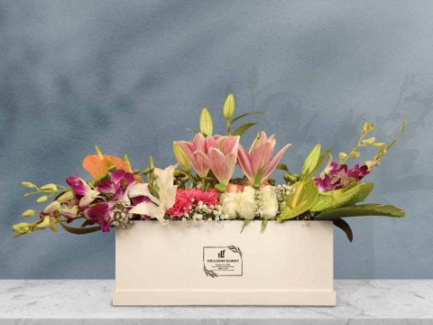 send flowers online delhi